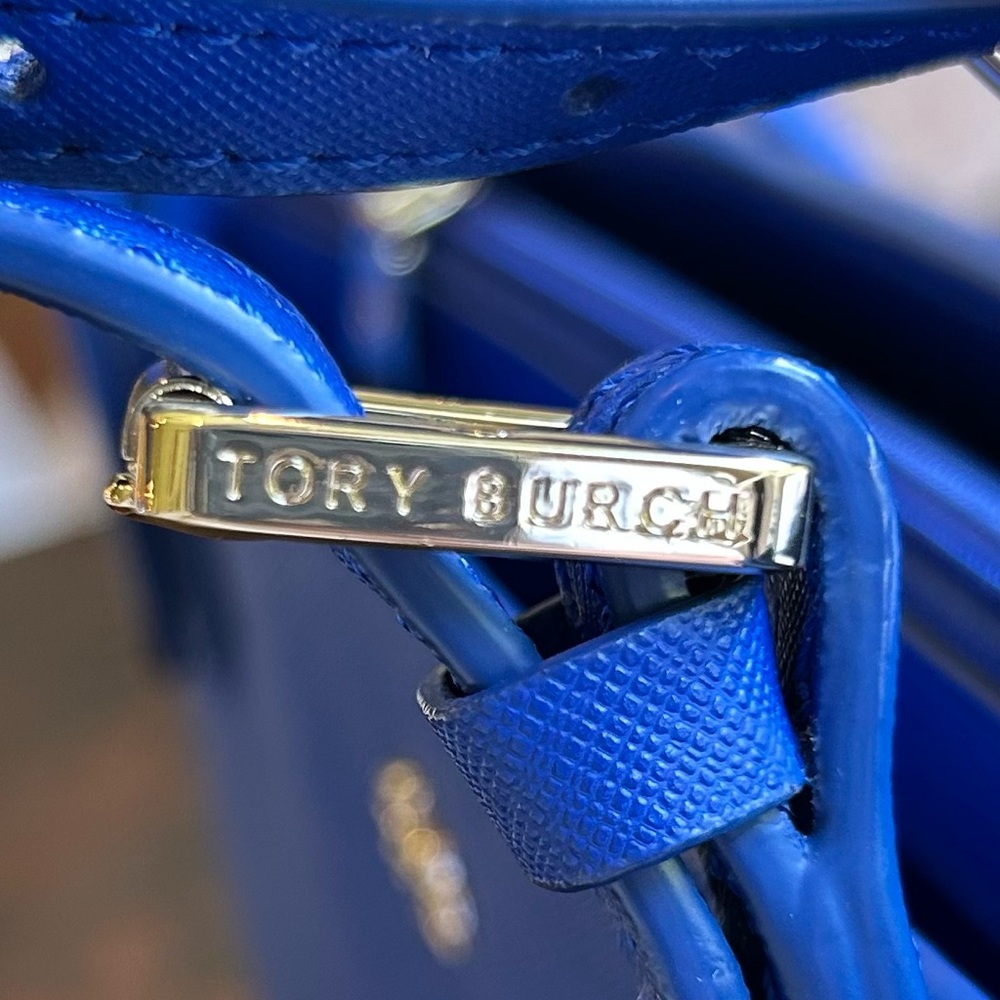 Tory Burch York Double Buckle Tote Bag EUC - Picture 6 of 12